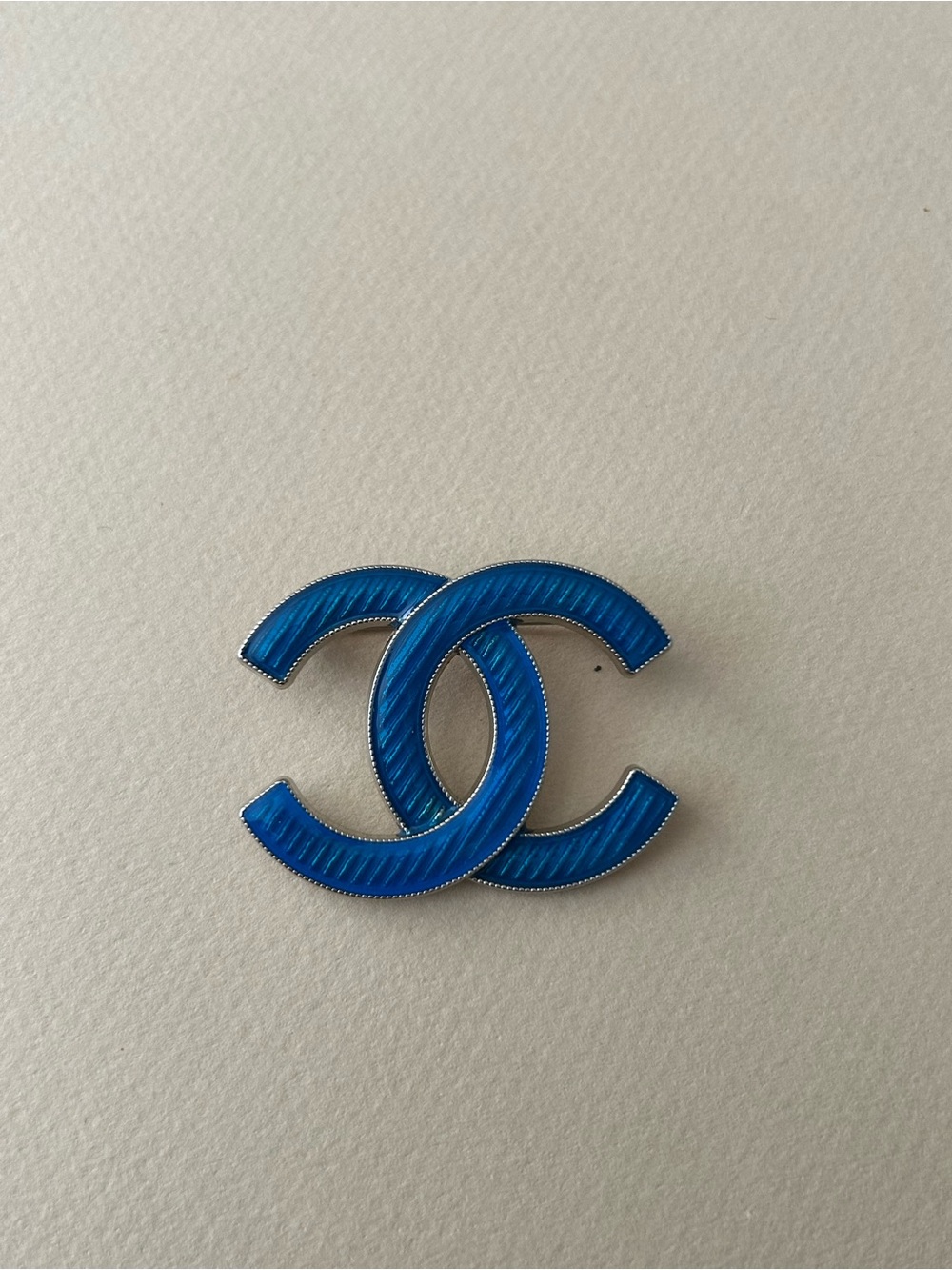 Chanel Blue Enamel Interlocking CC Brooch L17